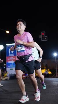 BIB: 3806, 44247
                            <button type="button" onclick="openModal(23056709)" class="btn btn-primary btn-sm float-right btn-popup" data-toggle="modal" data-target=".modal-high-quality">
                        <i class="fas fa-shopping-cart"></i> Add to Cart
                    </button>
                                            <button type="button" onclick="isThisMe(23056709, true)" class="btn btn-success btn-sm float-right btn-popup btn-isme hidden" data-toggle="tooltip" data-placement="bottom" title="นี่คือรูปของคุณใช่ไหม คลิกที่นี่เพื่อเอาเข้าอัลบั้ม">
                        <i class="fas fa-plus"></i> Add to album
                    </button>
                    <button type="button" onclick="isThisMe(23056709, false)" class="btn btn-warning btn-sm float-right btn-popup btn-isnotme hidden">
                        <i class="fas fa-ban"></i> Remove from album
                    </button>